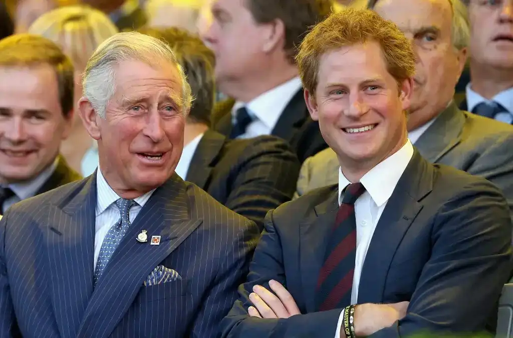 Karl konungur rýfur þögnina um flutning Harry prins og Markle til Bretlands