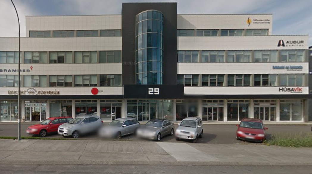 Kemur að lokuðum dyrum í kerfinu eftir að hafa beðið ósigur fyrir verktaka - Sagður hafa gefið ranglega til kynna að hann væri múrarameistari - DV