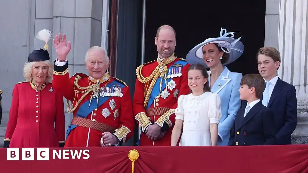 King and Queen cheered by crowds at Trooping the Colour