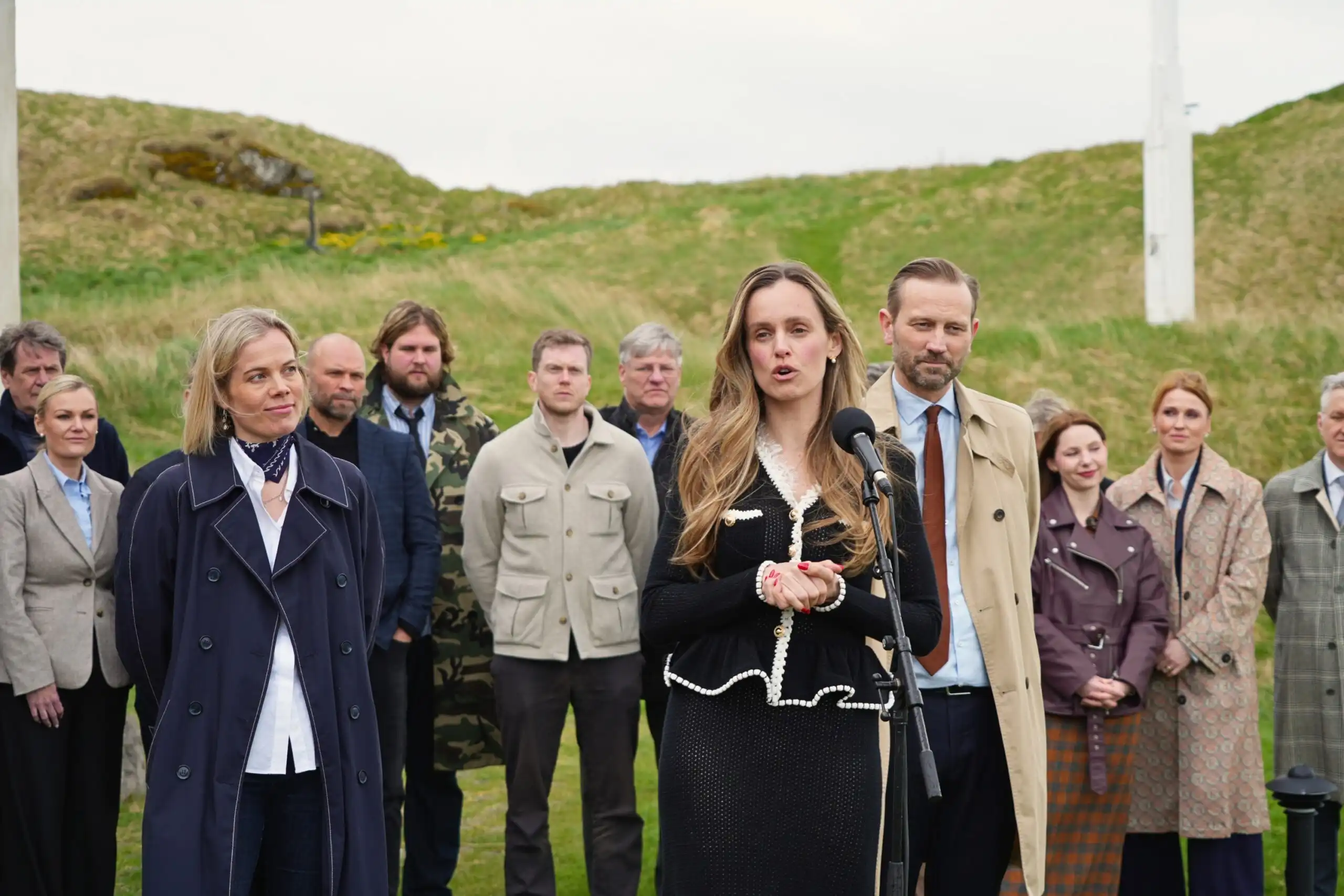 Kolbrún Bergþórsdóttir skrifar: Harðlínan gegn meirihlutanum - DV
