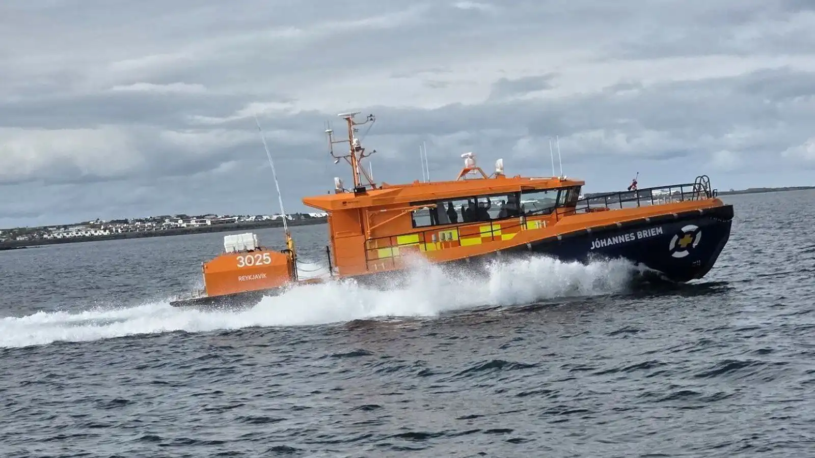 Komu vélar­vana fiski­bát til hjálpar - Vísir