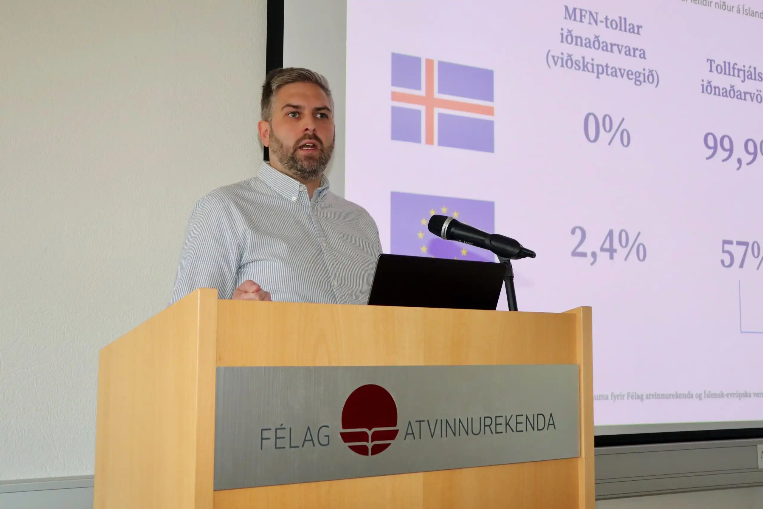 Krónan léleg til að varðveita verðmæti og verðtrygging býr til sjálfvirkt gangvirki til hækkunar verðbólgu - DV