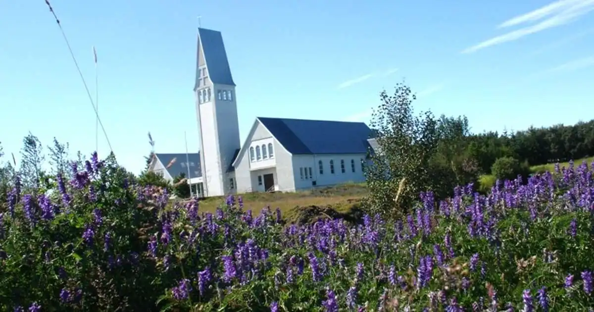 Land undir nýjan kirkjugarð loksins fundið á Selfossi