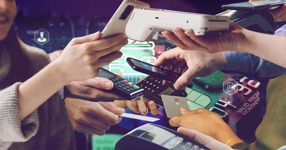 Landsmenn strauja kortin minna heima við en áður