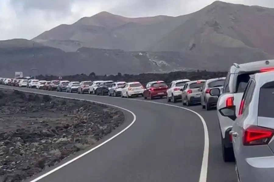Lanzarote Cabildo plans to ban cars from Timanfaya’s Fire Mountains
