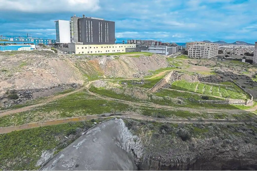 Las Palmas approves land for up to 2,000 new affordable homes