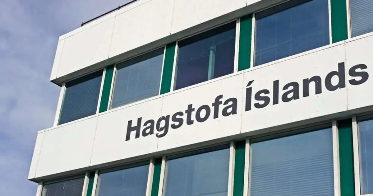 Launasumma hækkaði um 4,5% milli ára