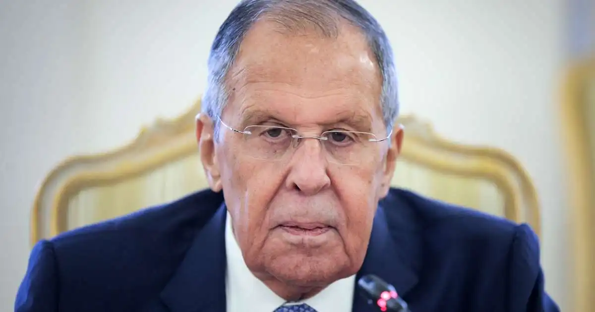 Lavrov reynir að miðla málum