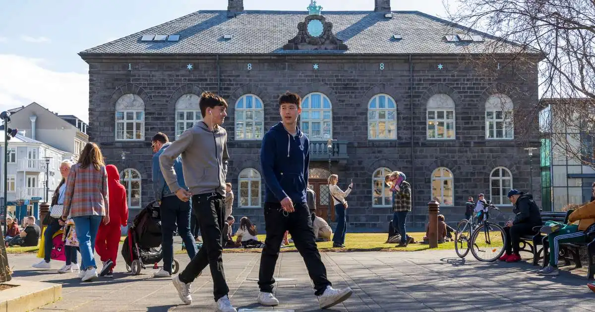 Leggja til breytingar á frumvarpi um brottfararstöð