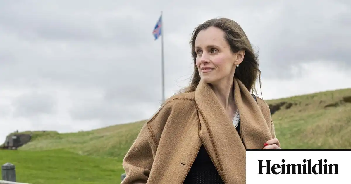 Leggst gegn eigin stólakaupum: „Ég hef sjálf setið makindalega í þeim í átta ár“