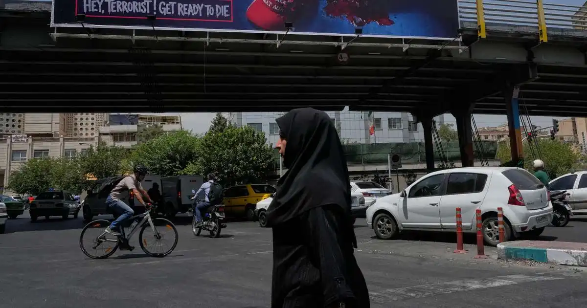 Loftvarnarkerfi í Tehran virkjuð eftir árásir Bandaríkjanna