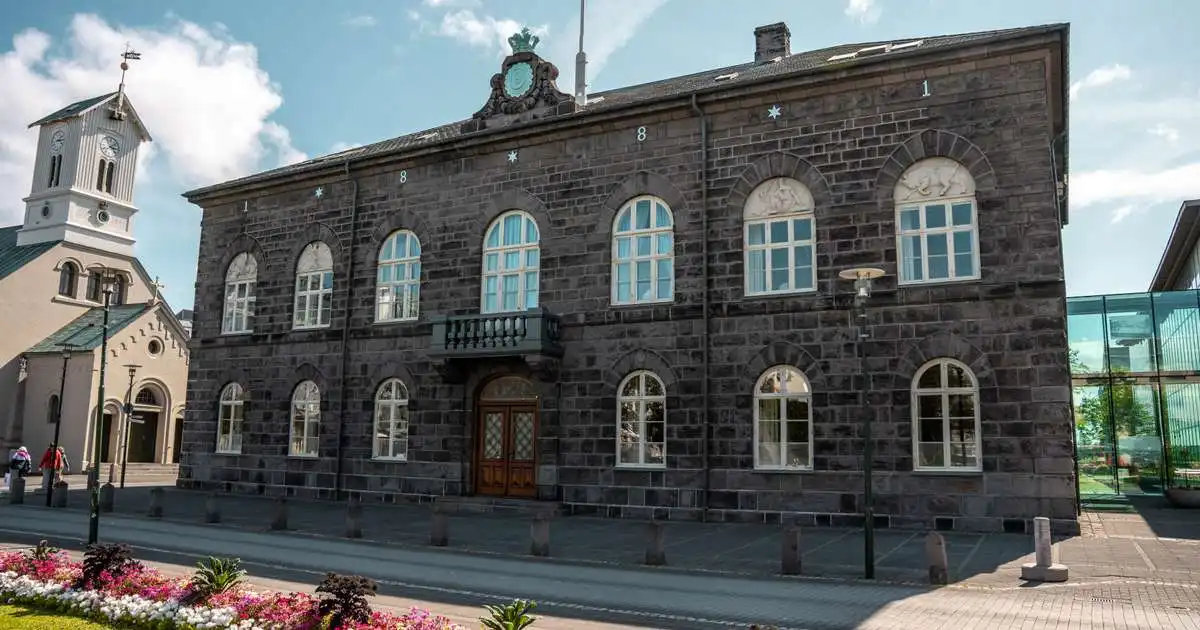 Lög um vistun einstaklinga utan fangelsis samþykkt