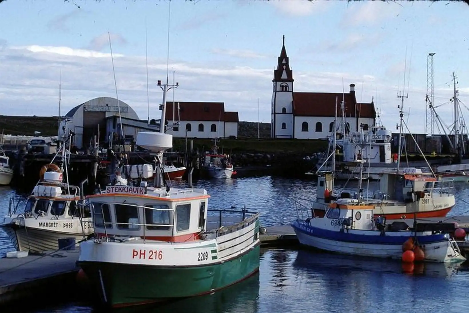 Lögmaður og fangavörður enn með stöðu sakbornings - MBL.IS