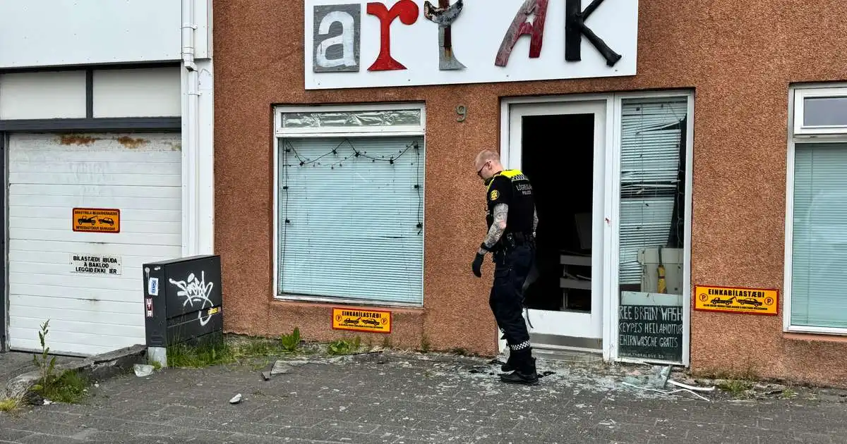 Lögregla með viðbúnað í Skipholti