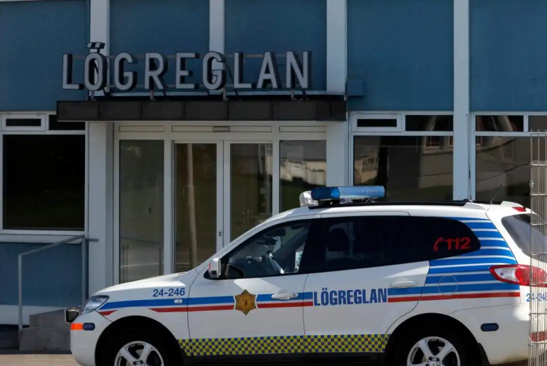 Lögreglan á Akureyri leitar að heilabilaðri konu