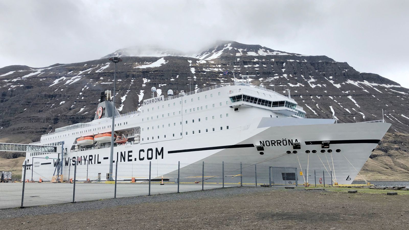 Lög­reglan á Austur­landi kom að hand­töku fimm­tíu - Vísir