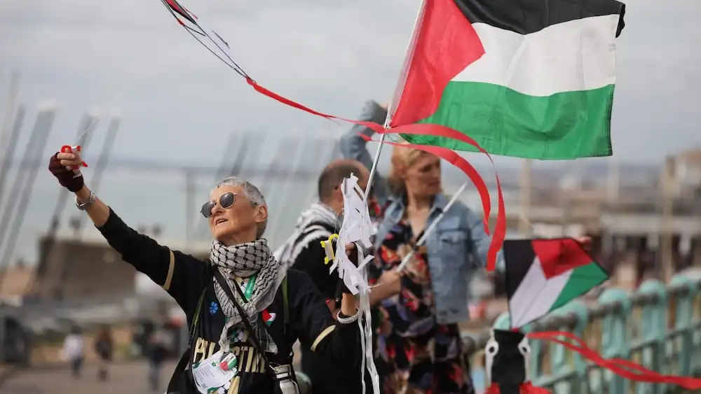 Lögreglan í London hvetur námsmenn til að færa til göngu til stuðnings Palestínu sem fyrirhuguð er 7. október
