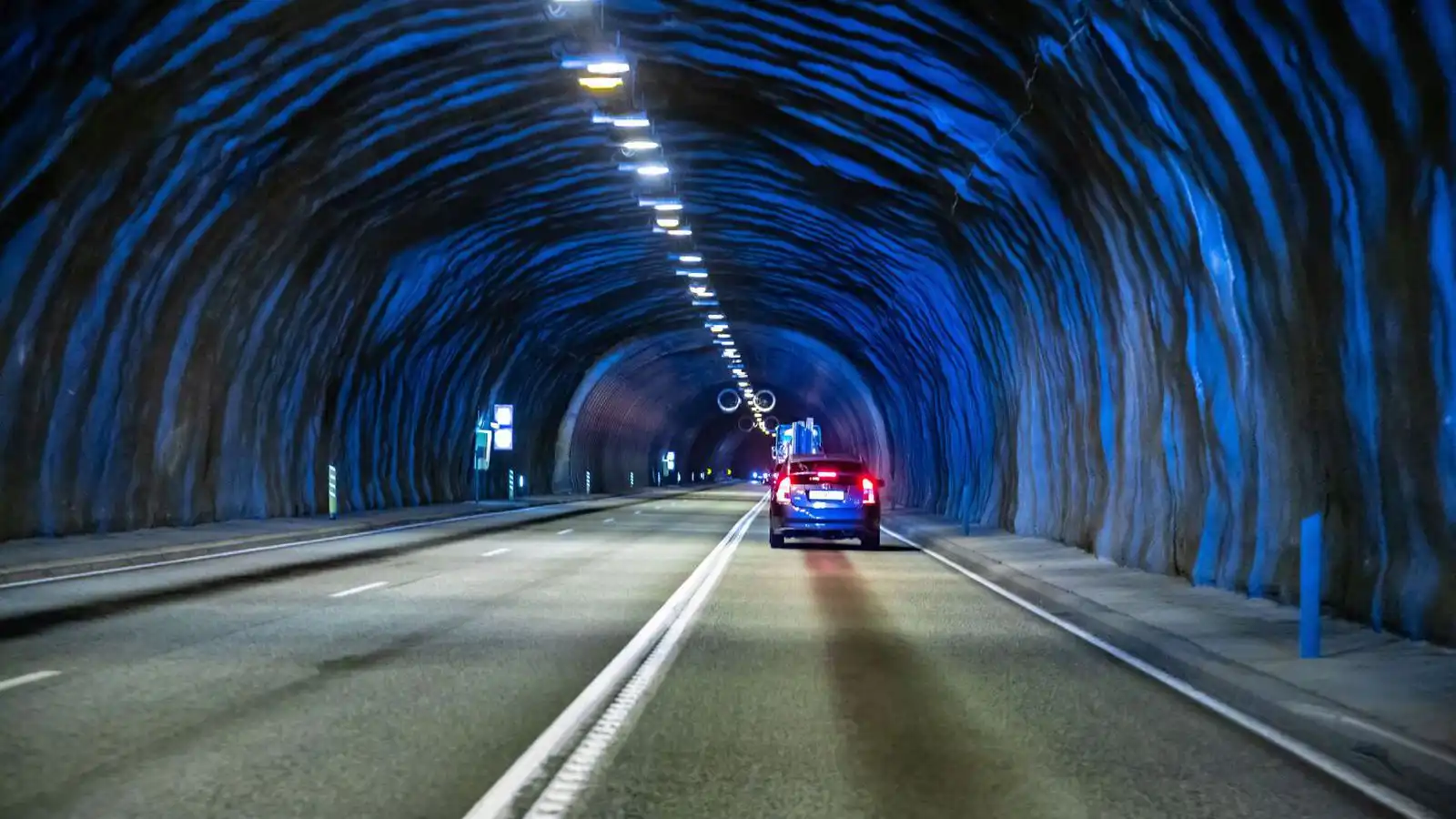 Lokanir í Hval­fjarðar­göngum um hvíta­sunnu - Vísir