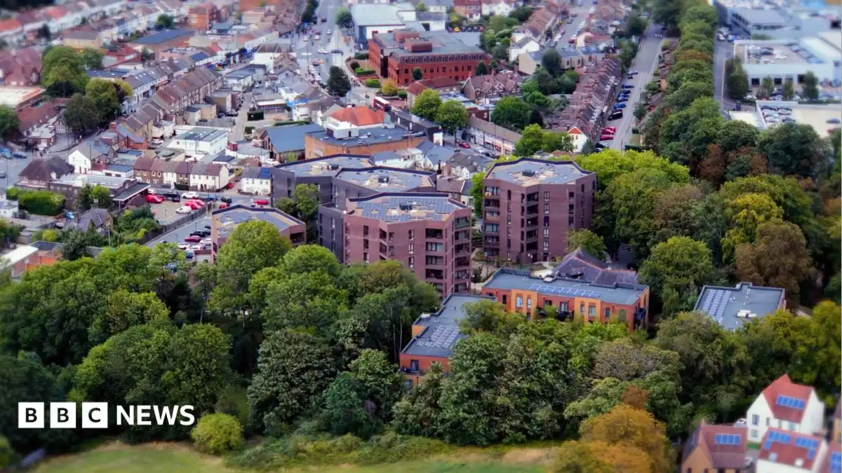 London suburban housing project wins top UK architecture award