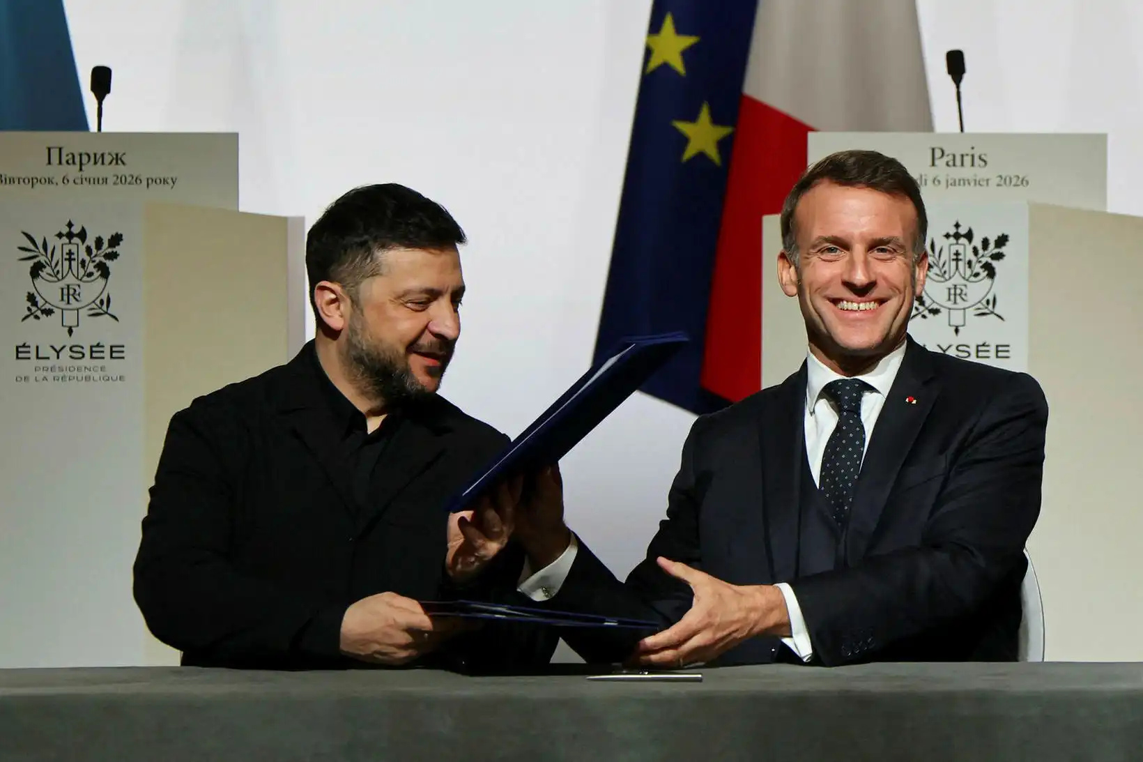 Macron fagnar bréfi Selenskís - MBL.IS
