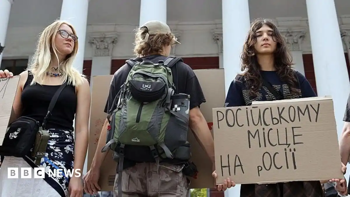 Majority Russian-speaking city in Ukraine considers language ban in the arts