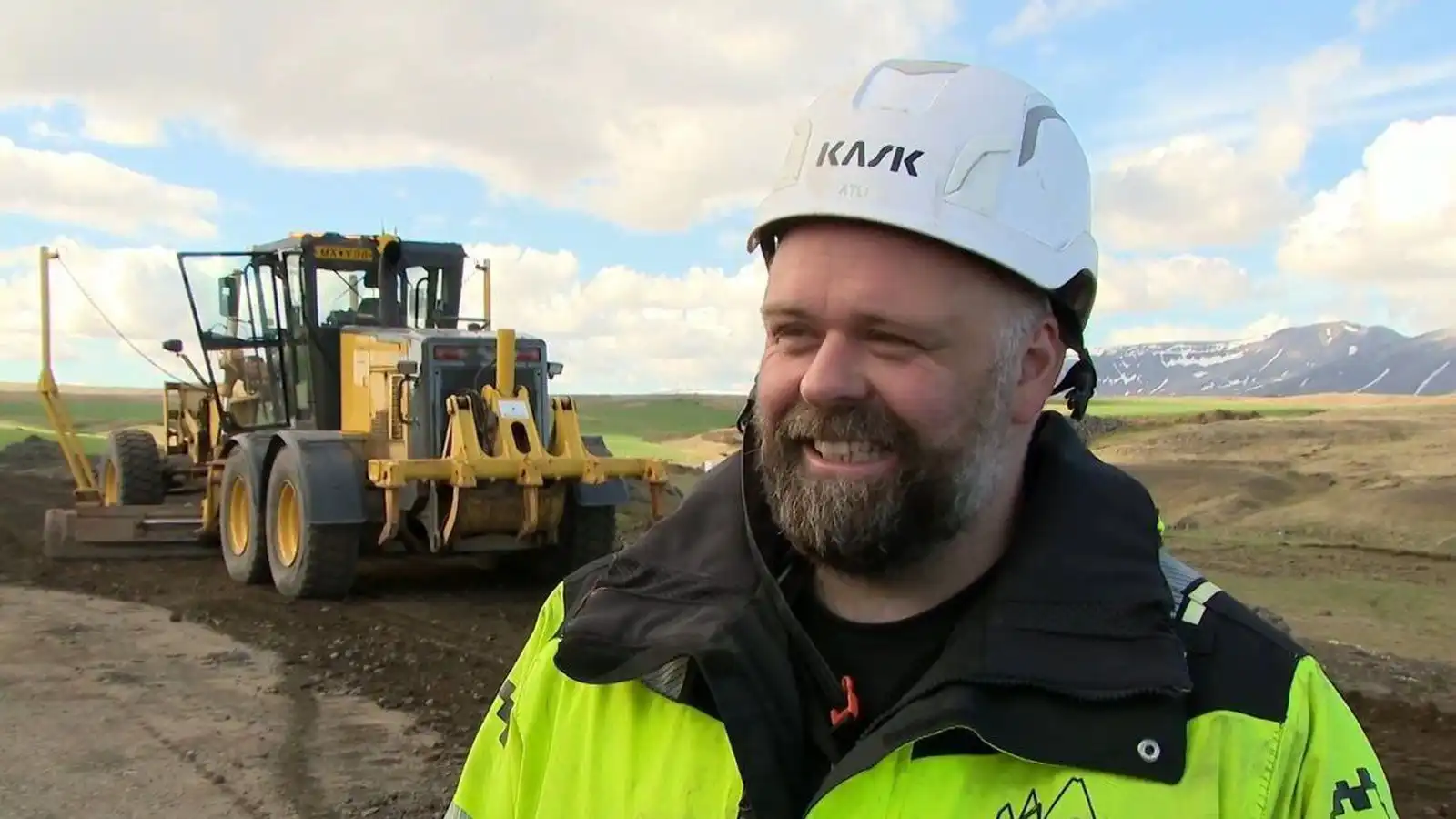 Mal­bika í gegnum hólana í Vatns­dal - Vísir