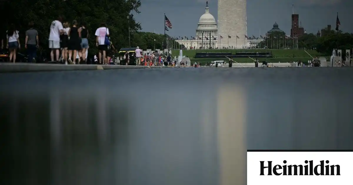Málningin flagnar í lauginni í Washington