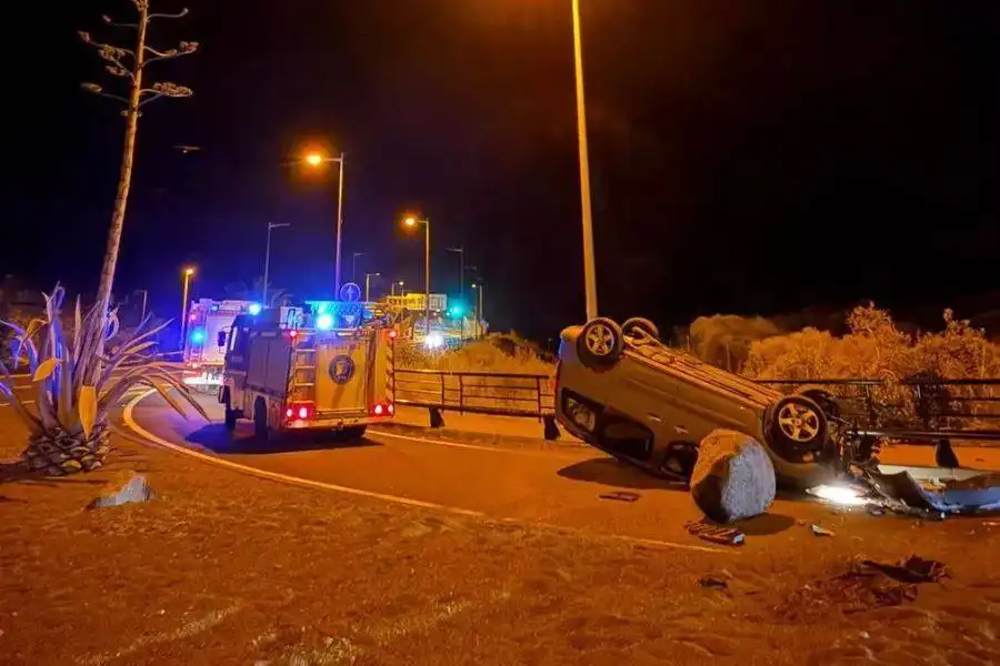 Man dies after escaping crashed car and falling down a ravine in Gran Canaria