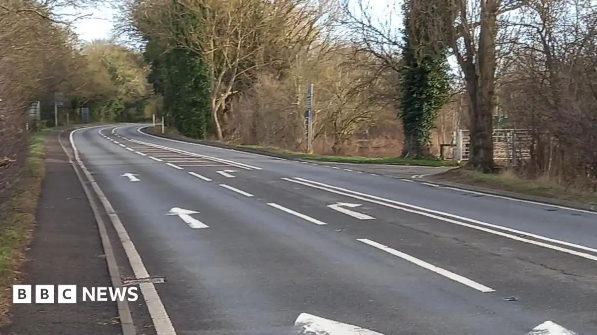 Man dies in crash after Stratford-upon-Avon police pursuit