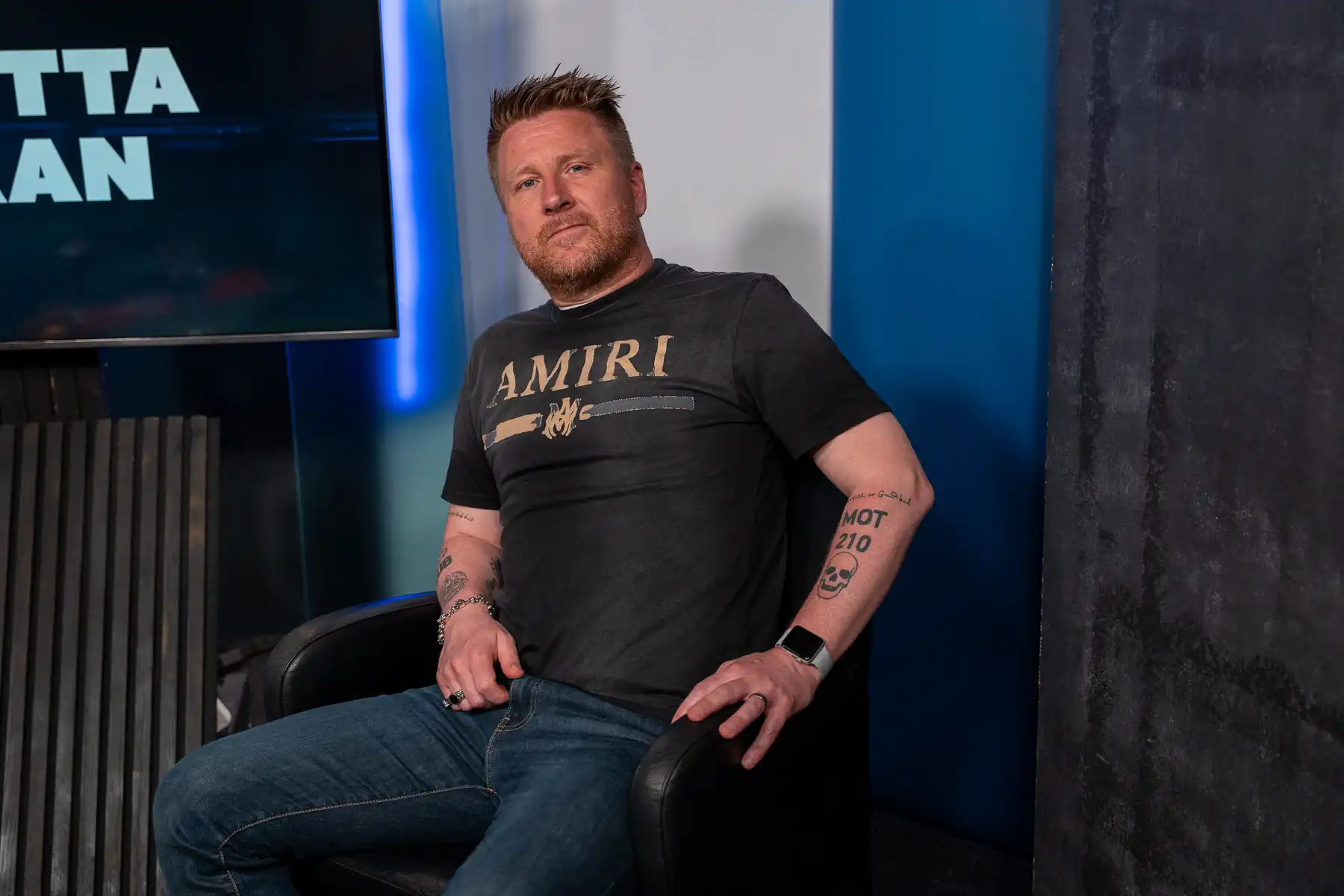 Máni hallast að því að kjósa já: „Það er vonlaust að mynda sér einhverja upplýsta skoðun í þessu flóði af kjaftæði“