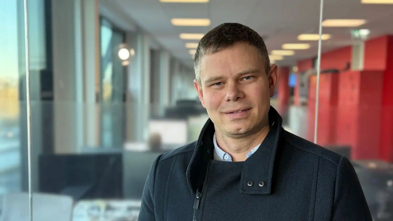 Með um 2,8 milljónir í laun sem bæjar­stjóri - Vísir