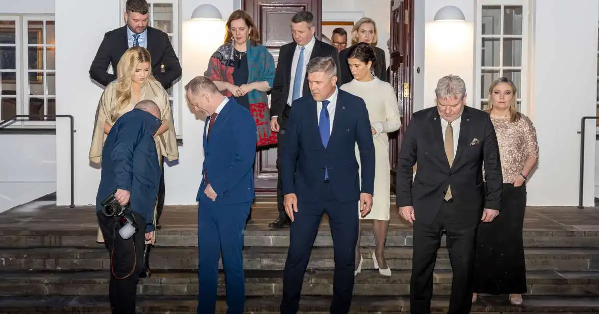Meirihluti síðustu ríkisstjórnar hefur yfirgefið hið pólitíska svið