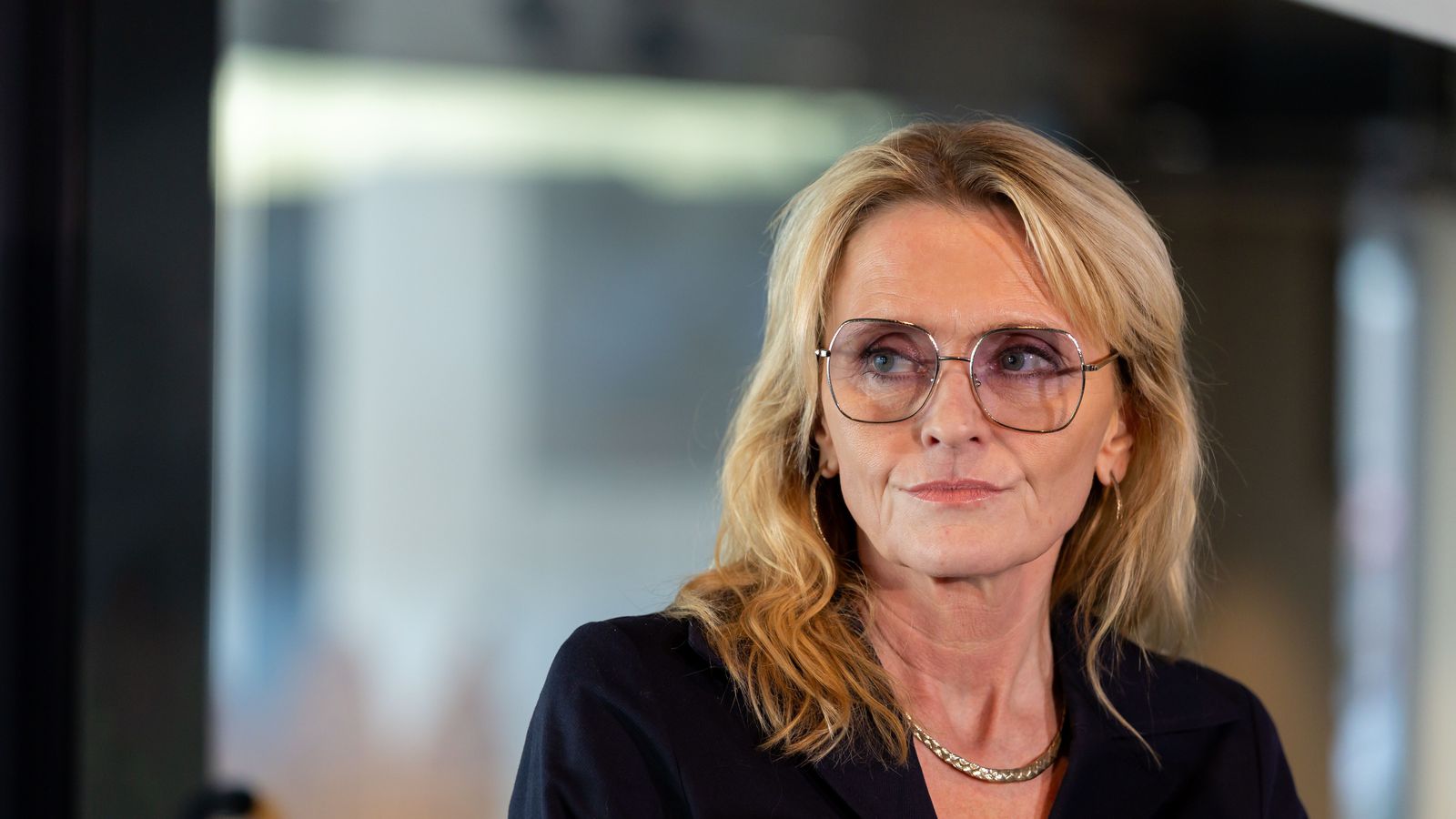 Meiri­hlutinn fallinn sam­kvæmt nýrri könnun - Vísir