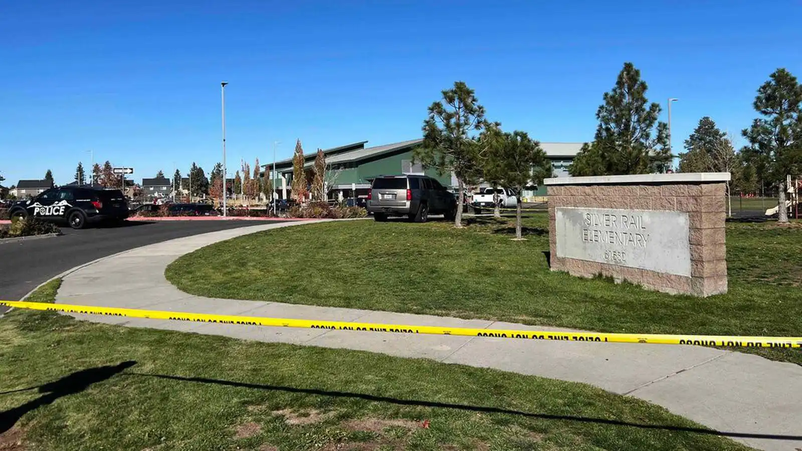 Minnst fjórir féllu í skotáras í Oregon - Vísir