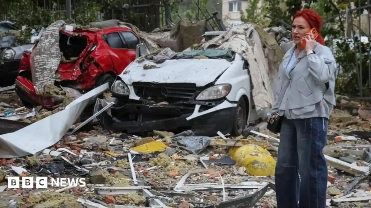 Missiles hit Kyiv after Russia agrees to resume Ukraine peace talks