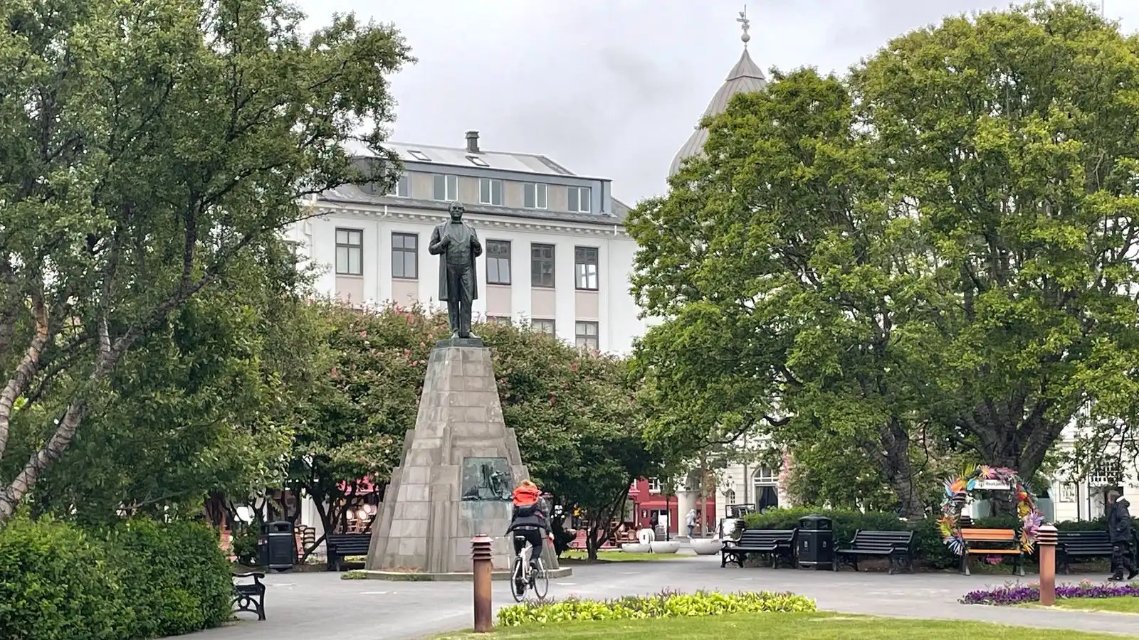 Mót­mæla fyrir­hugaðri brottfararstöð - Vísir