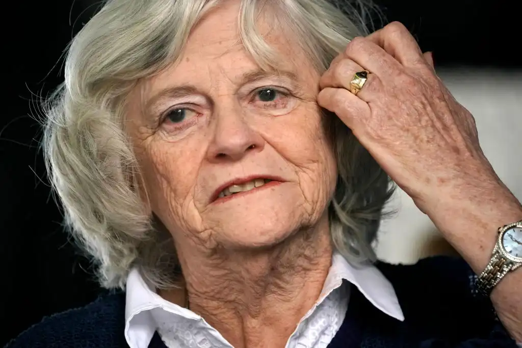 Nágrannar lýsa manninum sem grunaður er um morðið á Ann Widdecombe