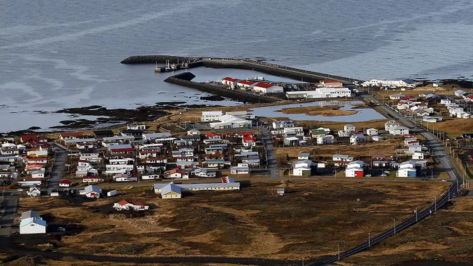 Ná­granni fluttur á HSS eftir bruna í Vogum - Vísir