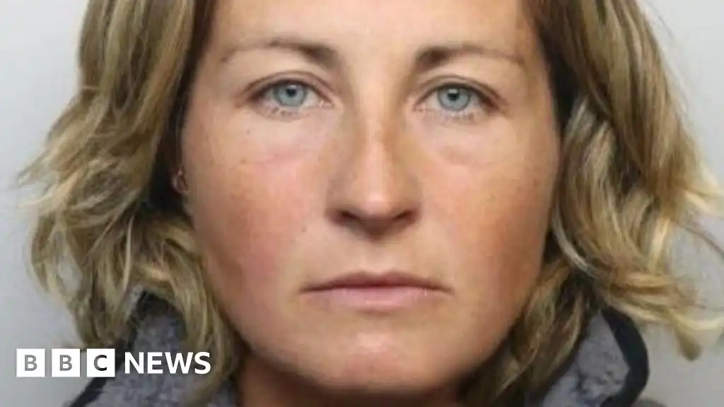 Nerys Lloyd: Pembrokeshire paddleboard firm owner's sentence appeal bid fail