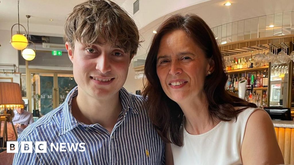 NHS recruitment crisis leaves graduates wondering if they will get work