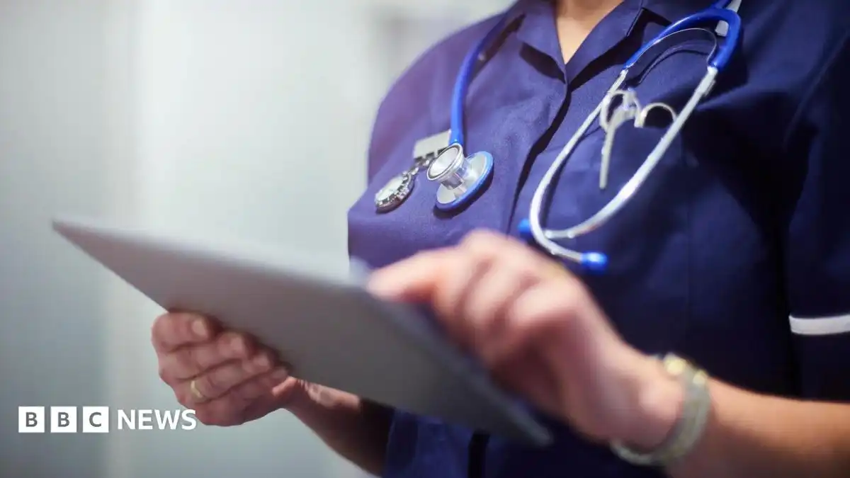 NHS staff suspected of snooping on patient data to face immediate suspension