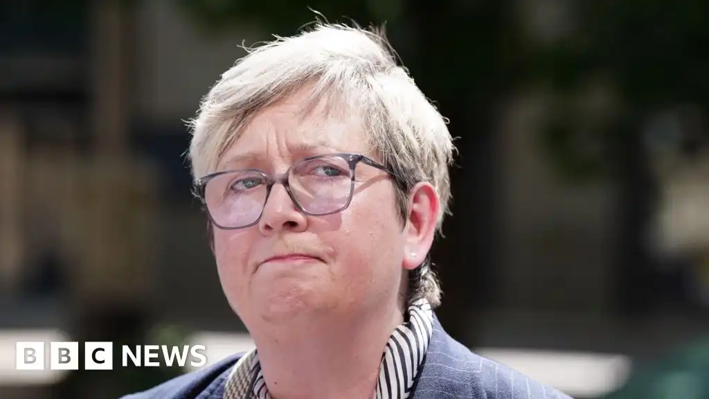 Nicola Sturgeon showed 'lack of curiosity' over missing funds, Cherry says