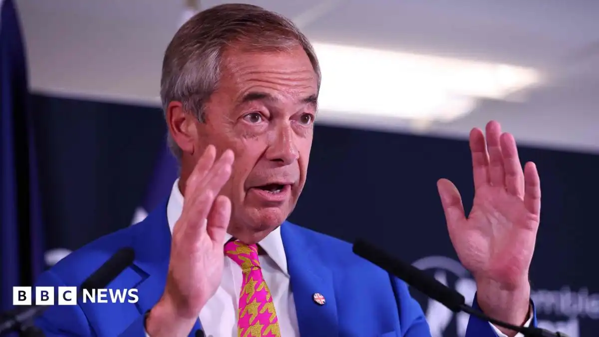 Nigel Farage says his aides' donor comments were 'loose pub talk'
