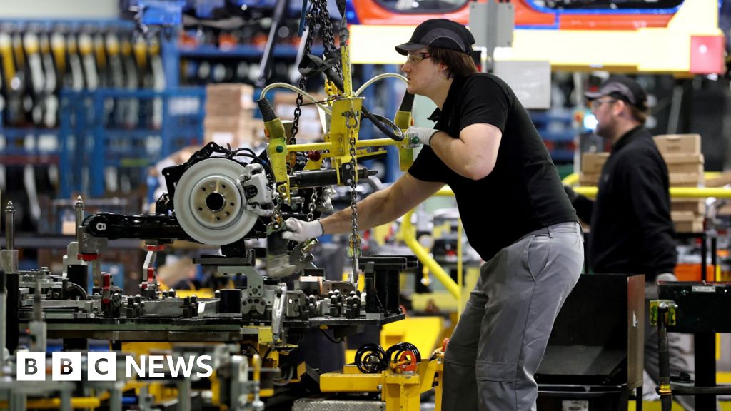 Nissan to shut Sunderland line and cut 900 European jobs