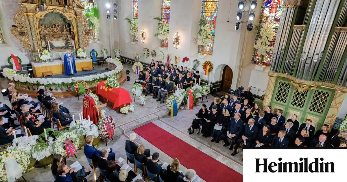 Noregskonungur lagður til hvílu í steinkistu sem bindur koltvísýring