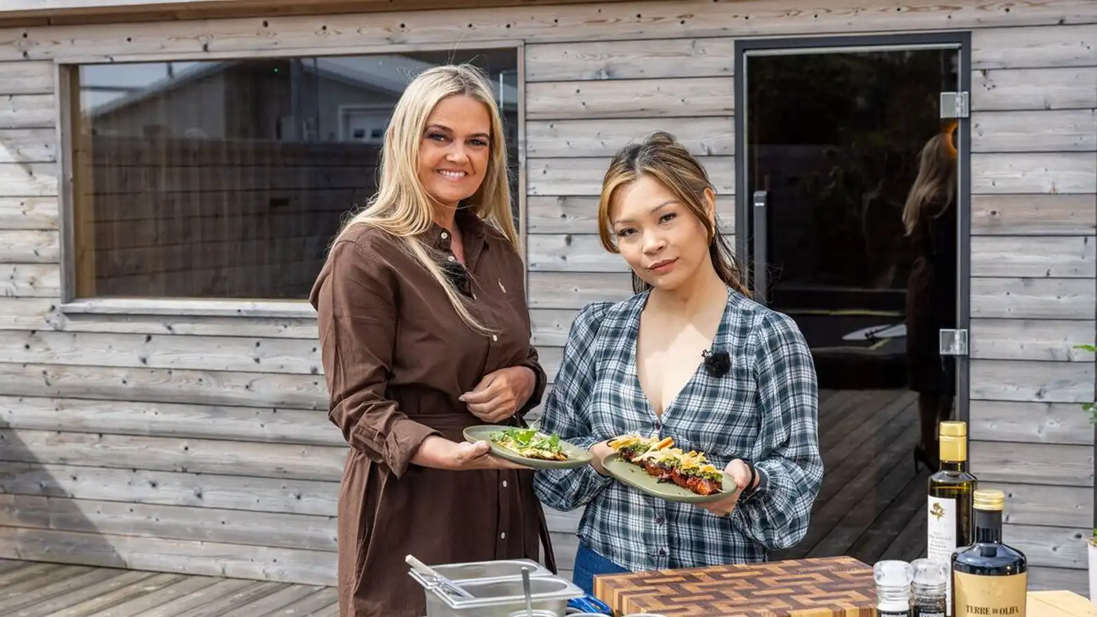 Nýtir ís­lenska skessu­jurt með grillmatnum - Vísir