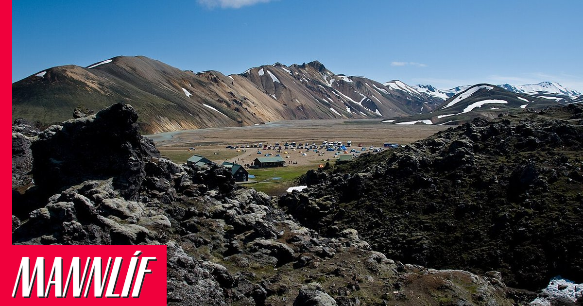 Ók rútu við Landmannalaugar án réttinda