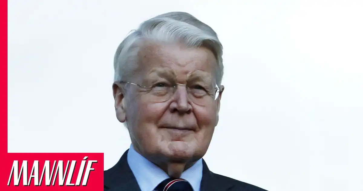 Ólafur Ragnar snýr aftur í pólitíska hreyfingu