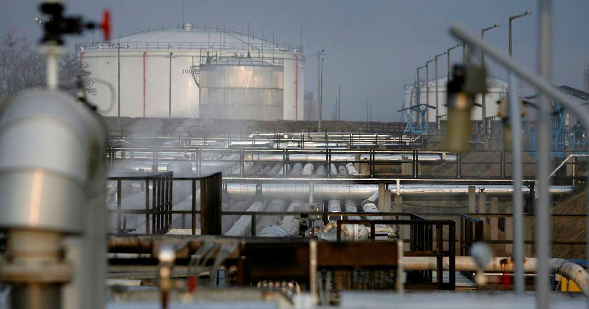 Olía rennur um Druzhba-leiðsluna og lán ESB til Úkraínu samþykkt