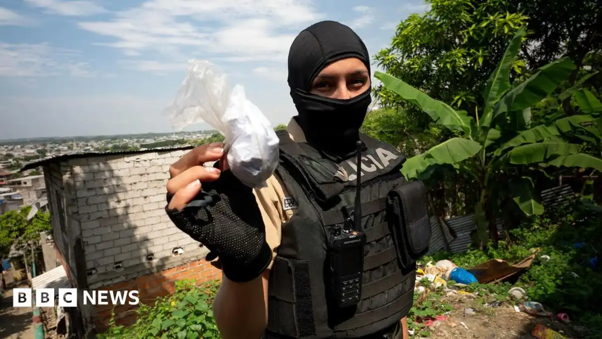 On the front line of Ecuador's drugs war, police fight deadly gangs